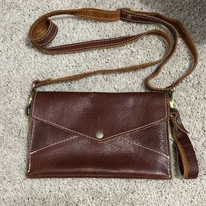 Portland Leather Envelope Convertible Crossbody